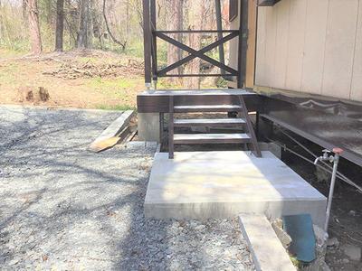 Listen to the sound of the river below and enjoy the hot springs at this mountain cottage: Villas, real estate, properties for sale, Hometown Information Center: Nationwide rural living property data — Image 4, Hachimantai, Iwate