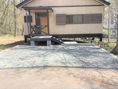 Listen to the sound of the river below and enjoy the hot springs at this mountain cottage: Villas, real estate, properties for sale, Hometown Information Center: Nationwide rural living property data — Image 3, Hachimantai, Iwate