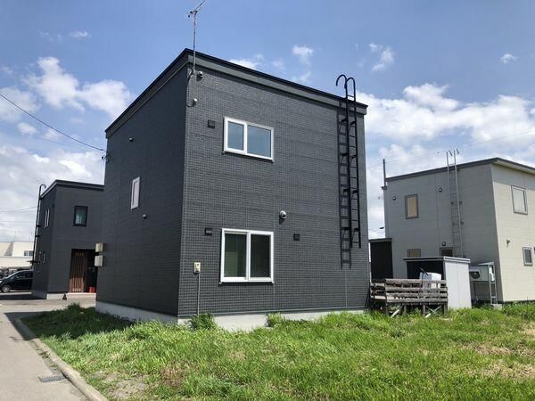 4LDK Detached House for Sale in Ishikari, Hokkaido - Thumbnail 2