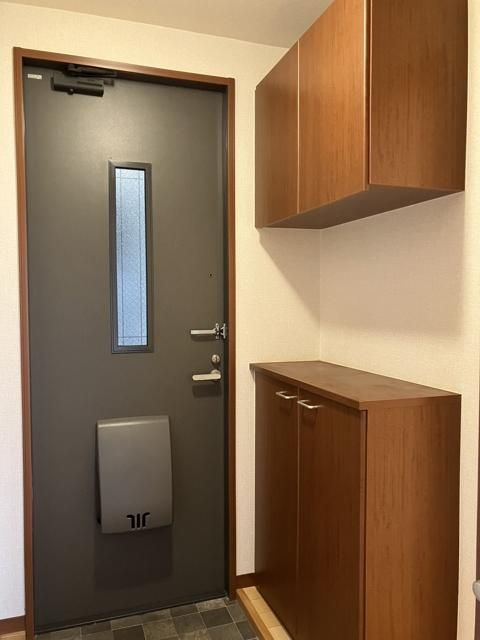 2DK Apartment for Rent in Fukui City, Fukui Prefecture - Thumbnail 3