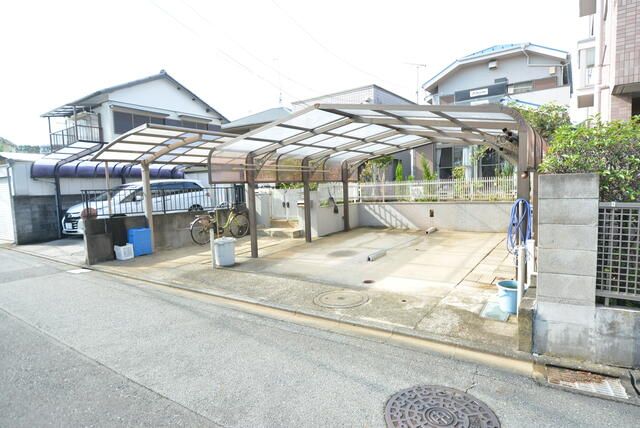 Motorcycle Parking Space for Rent in Tama City, Tokyo - Thumbnail 3