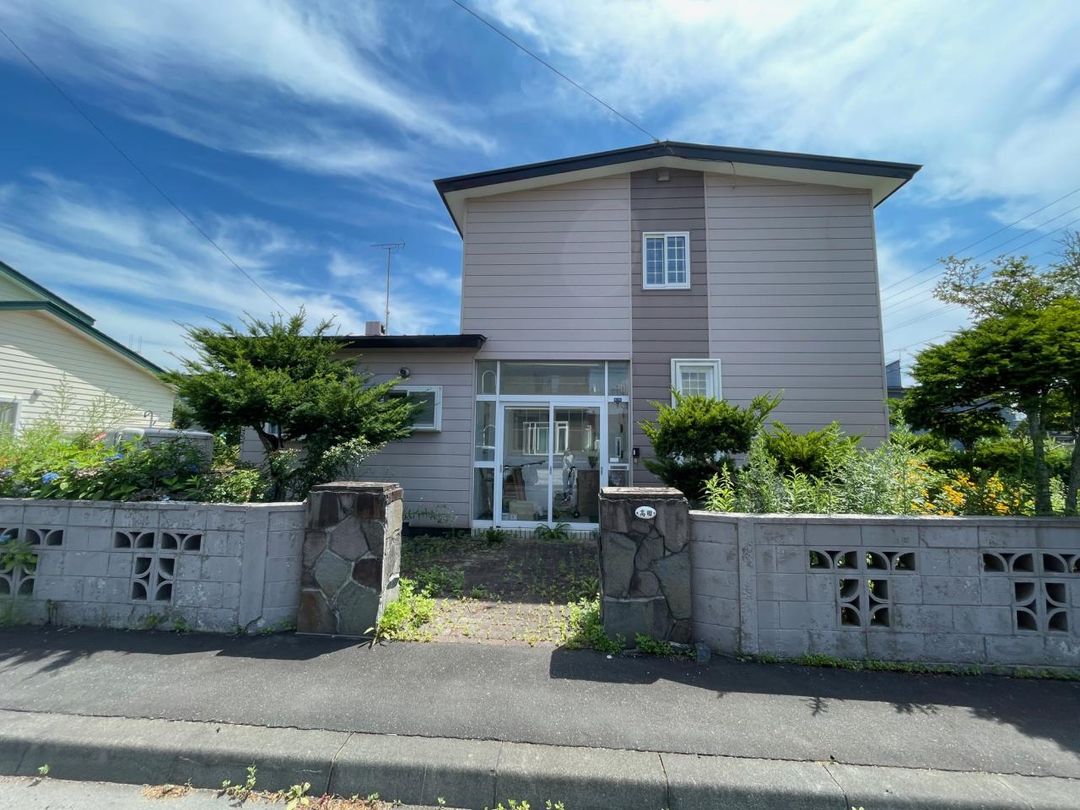 3LDK House on 424 sqm Corner Lot in Tomakomai, Hokkaido - Image 9