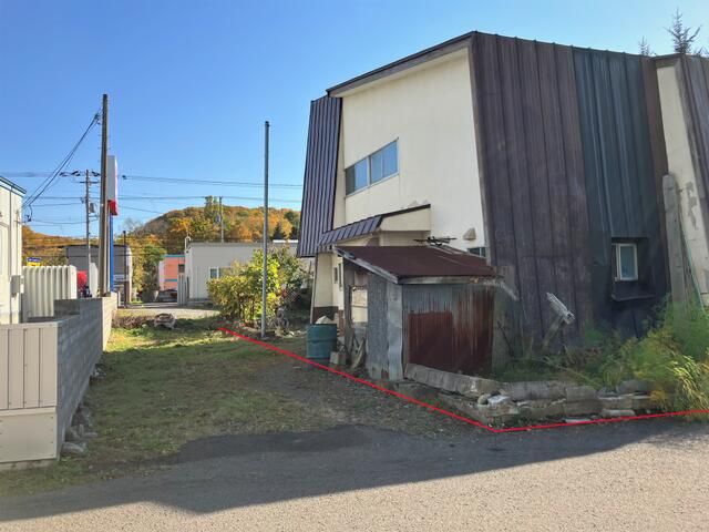 Land for Sale in Minami-ku, Sapporo - 366 sqm - Thumbnail 2
