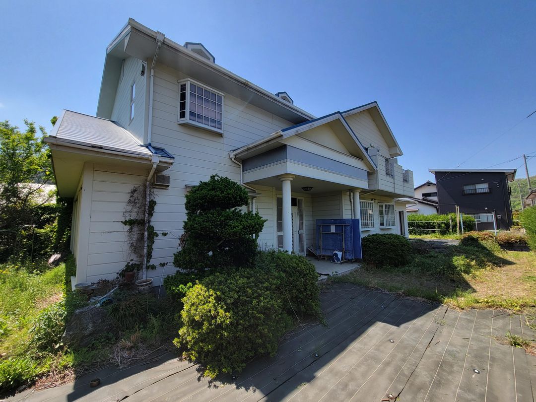 8DK House for Sale in Misaki Town, Okayama | 581 sqm Land - Image 7