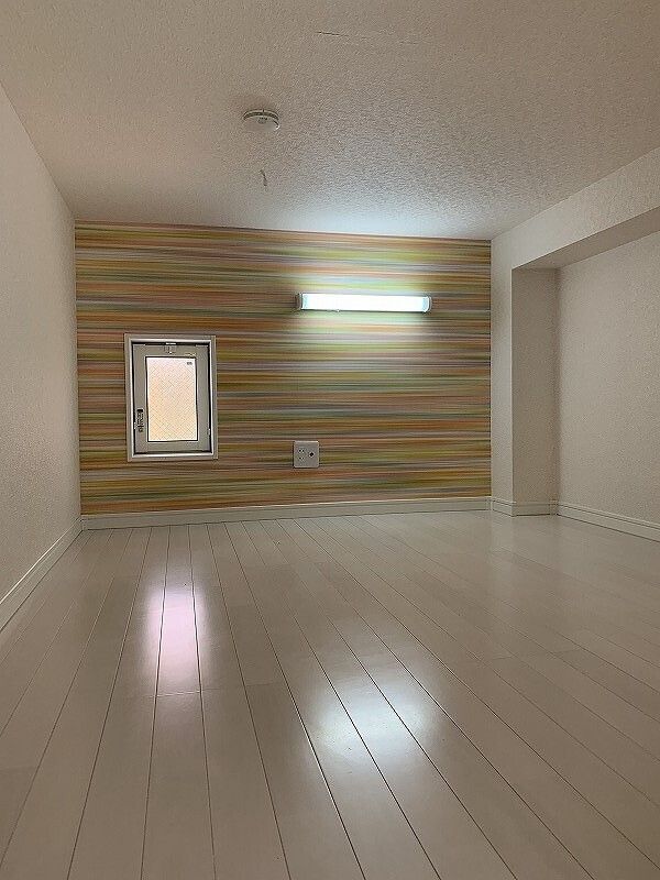 1R Apartment for Rent in Isogo-ku, Yokohama - 12.49 sqm - Thumbnail 3