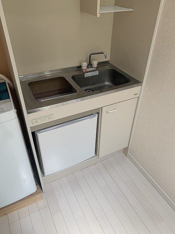 1R Apartment for Rent in Isogo-ku, Yokohama - 12.49 sqm - Thumbnail 4
