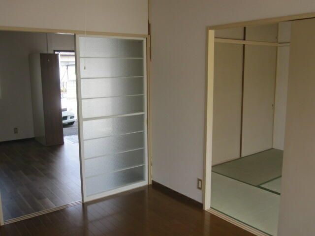 2DK Apartment for Rent in Central City, Yamanashi | 39.67 sqm - Thumbnail 4