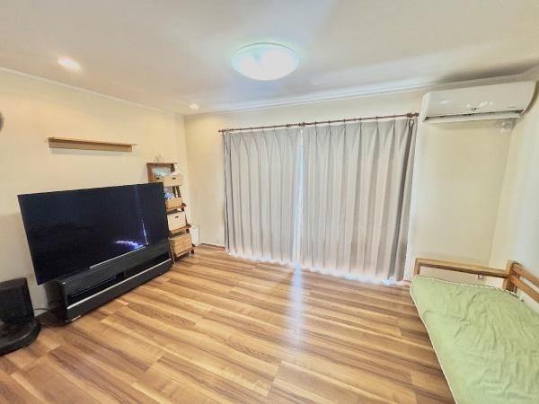 5LDK House for Sale in Tama City, Tokyo | 118.56 sqm - Thumbnail 2