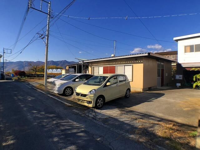 Commercial Property for Rent in Fuefuki, Yamanashi - 51.26 sqm - Thumbnail 2