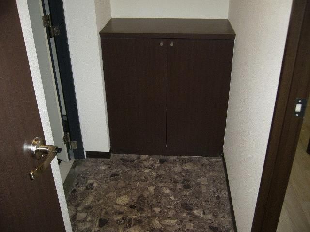 1LDK Apartment for Rent in Toyohira-ku, Sapporo, Hokkaido - Thumbnail 2