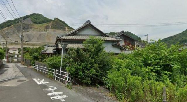 4DK House on 422 sqm Corner Lot in Saiki, Oita for 3.9M Yen - Image 11