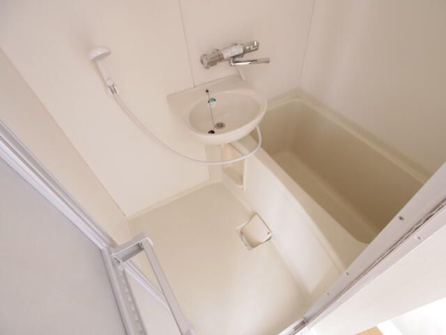 12-Unit Apartment Building for Sale in Nagano City - Thumbnail 3