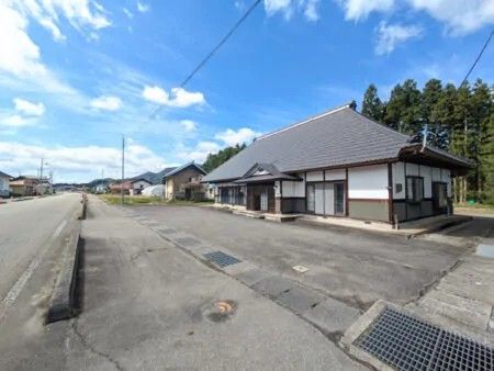 Refurbished Edo Kominka with Land & Factory in Shimogo, Fukushima - Thumbnail 3