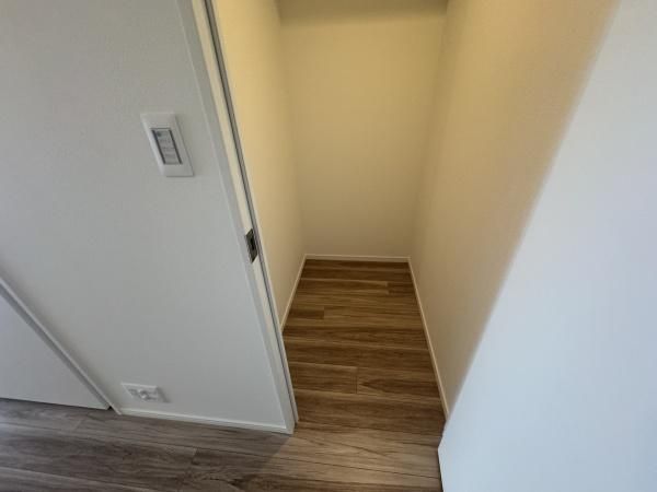 3LDK Apartment in HARUMI FLAG PARK VILLAGE T Tower, Tokyo - Thumbnail 2
