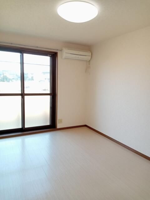 2DK Apartment for Rent near Goi Station, Ichihara, Chiba - Thumbnail 2