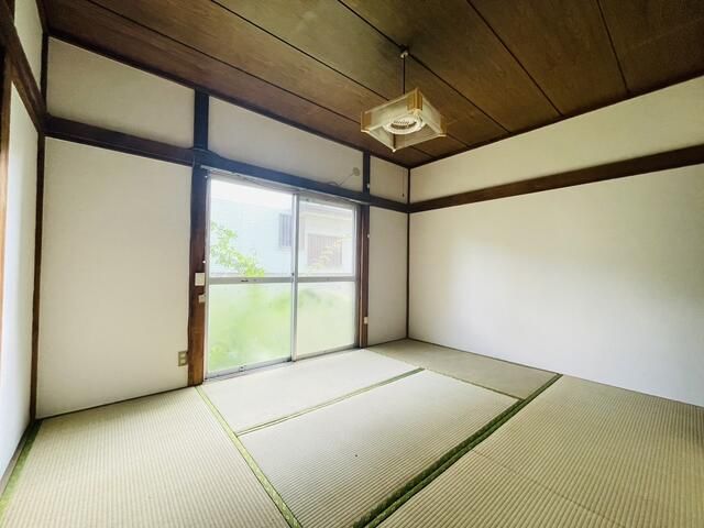 Terrace House for Rent in Funabashi, Chiba - 3DK, Garden - Thumbnail 4