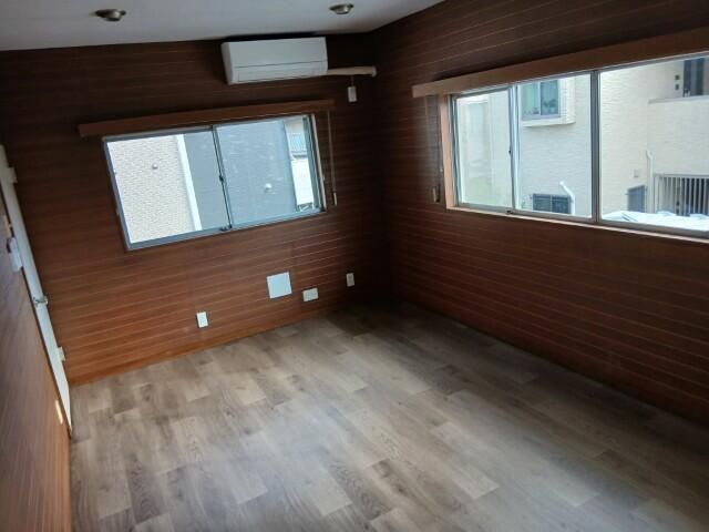 7SLDK House for Rent in Setagaya, Tokyo - 202 sqm - Thumbnail 3