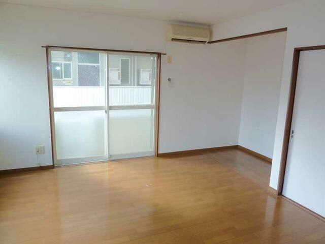 1K Apartment for Rent in Renpō, Sendai, Miyagi - Thumbnail 2