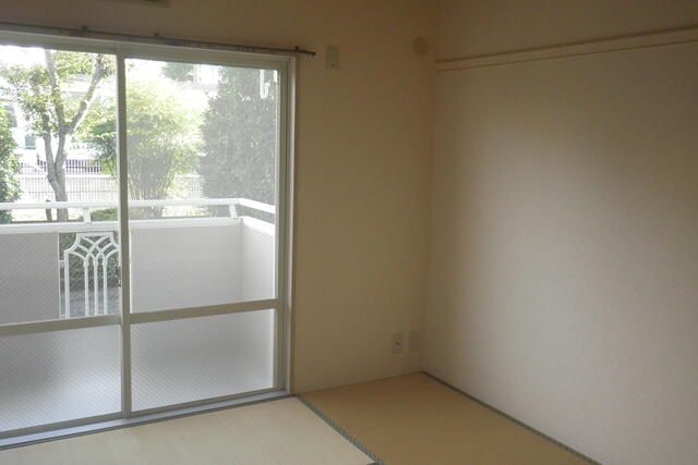 3DK Apartment for Rent in Akishima, Tokyo - 56.40 sqm - Thumbnail 4