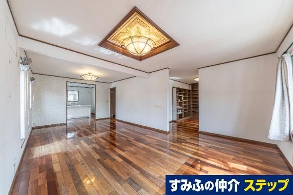 5SLDK House for Sale in Nishinomiya, Hyogo - Thumbnail 2