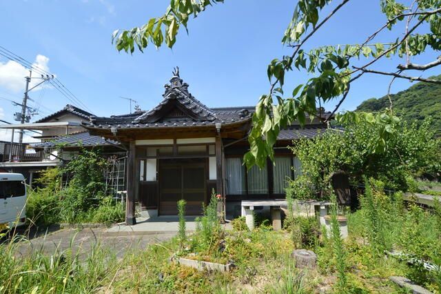 1965 Traditional House for Sale in Yukuhashi, Fukuoka - 422 sqm Land - Thumbnail 2