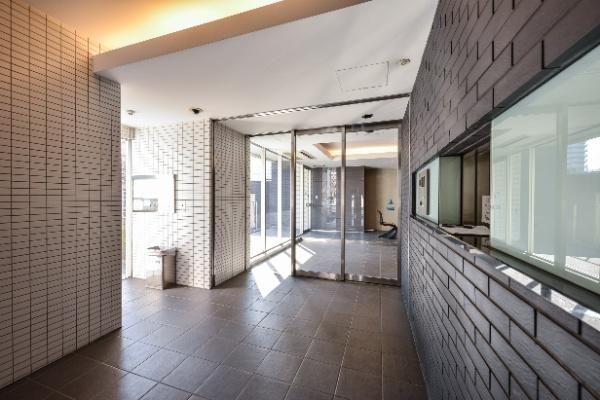 1K Apartment for Sale in Royce Square Toyocho, Koto, Tokyo - Thumbnail 4