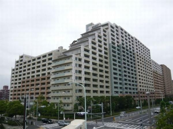 Gran Estar 2LDK Apartment for Sale in Koto, Tokyo - Thumbnail 2