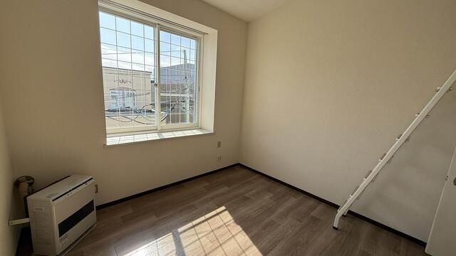 1R Apartment for Rent near Motomachi Station, Sapporo - Thumbnail 4