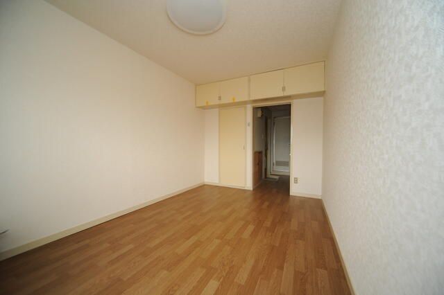 Heights Fujihara C Apartment for Rent in Chuo City, Yamanashi - Thumbnail 3