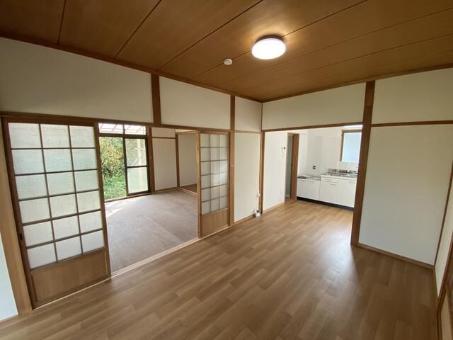 Renovated Corner Lot House in Tanba City, Hyogo | 720㎡ Land - Thumbnail 3
