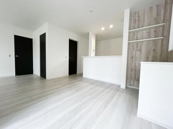 New 4LDK House in Chigasaki, Kanagawa - 2025 Completion - Thumbnail 3