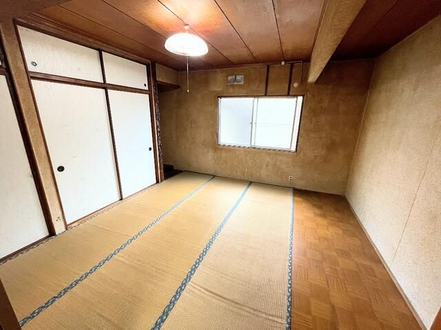 5LDK Detached House for Sale in Matsusaka, Mie Prefecture - Thumbnail 3