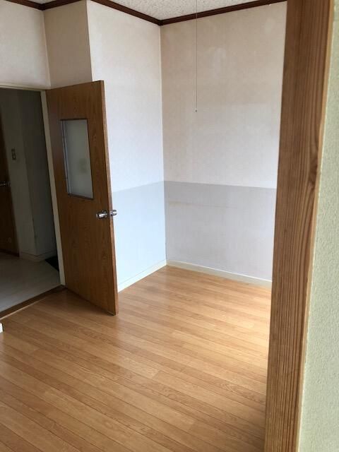 2DK Apartment for Rent near Minamitakada Station, Joetsu - Thumbnail 3