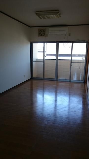 1LDK Apartment for Rent in Ishinomaki, Miyagi - 39.75 sqm - Thumbnail 2
