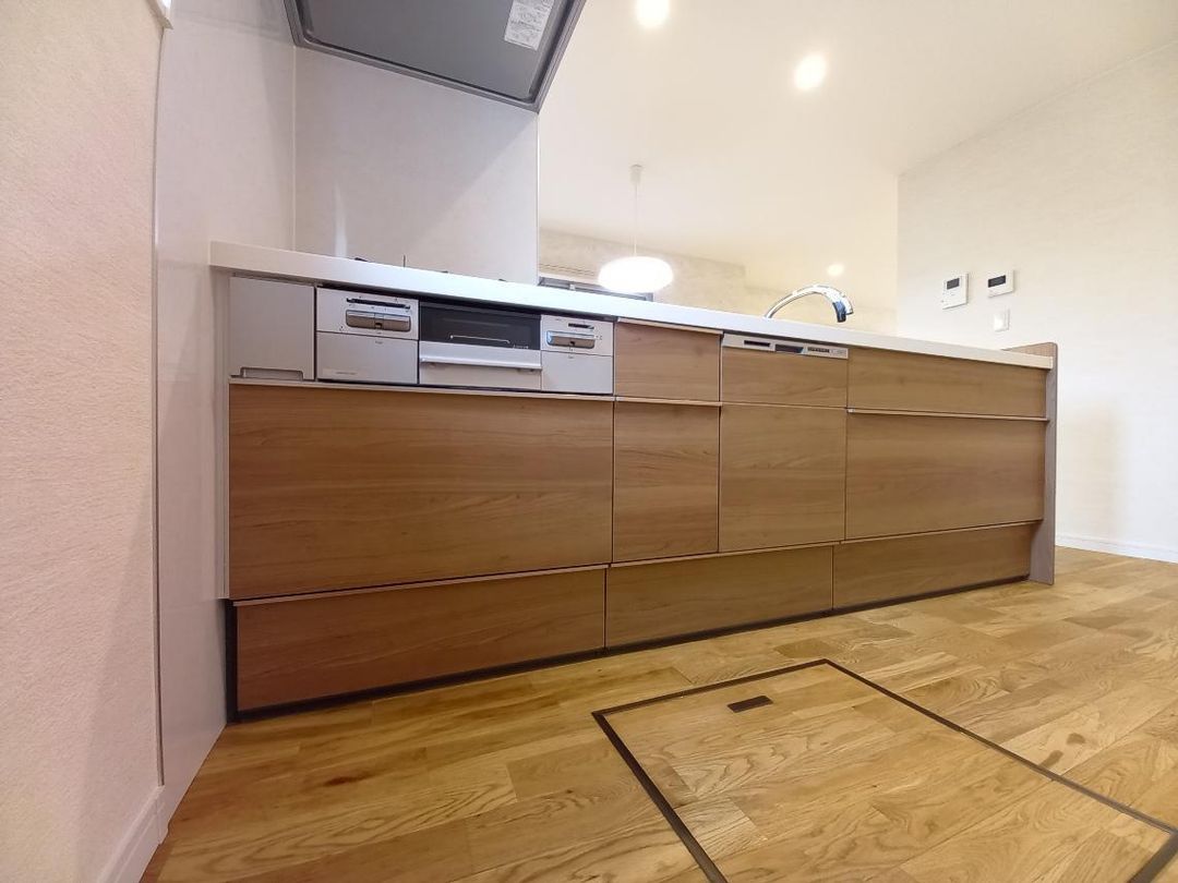 4LDK House for Sale in Okayama Kita Ward, 10 Min Walk to Station - Thumbnail 4