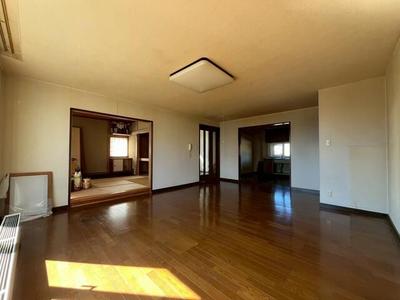 6LDK House for Sale in Quiet Ishikari, Hokkaido with 3 Parking Spaces — Image 22, Ishikari, Hokkaido