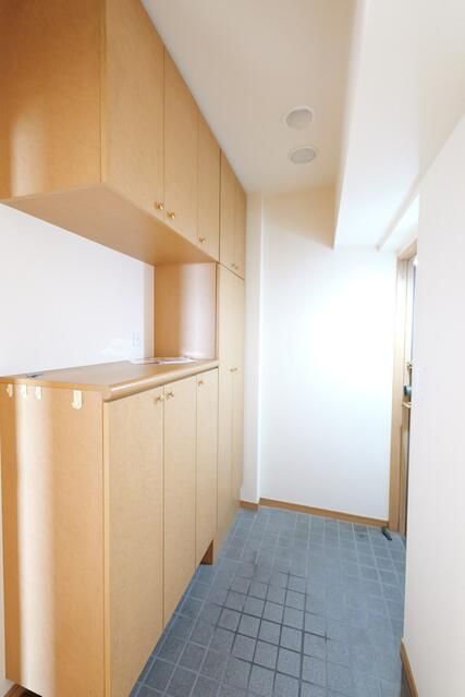 2DK Apartment for Sale near Keikyu Taura Station, Yokosuka - Thumbnail 4