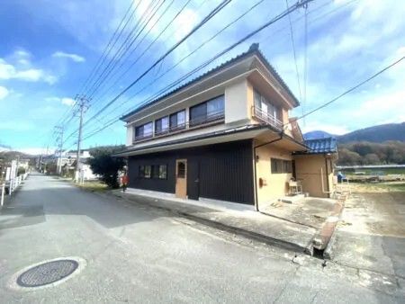 Renovated Shop House in Minobu, Yamanashi for Countryside Living - Thumbnail 3