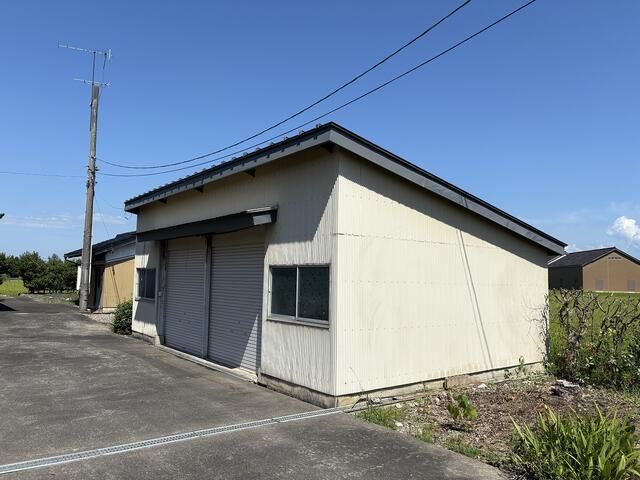 9LDK House with Land in Tonami, Toyama | 1912 sqm Plot - Image 1
