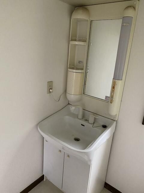 Spacious 4DK House in Iruma, Saitama with Parking - Thumbnail 4