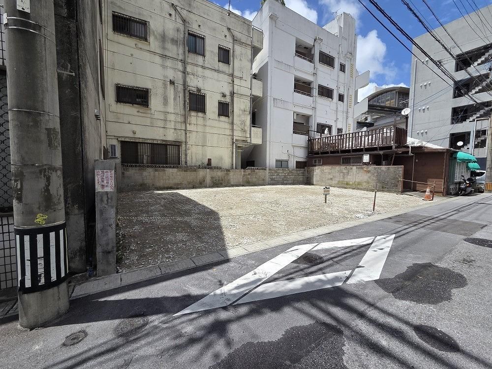 Commercial Land for Sale Near Miebashi Station, Naha, Okinawa - Thumbnail 3