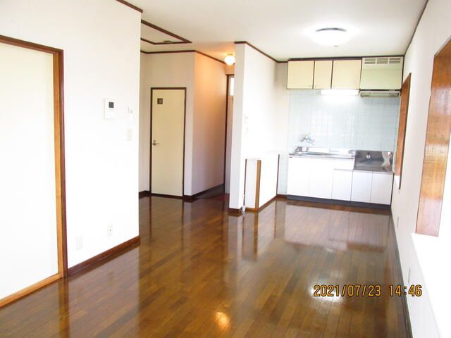 1LDK Apartment with Loft for Rent in Musashimurayama, Tokyo - Thumbnail 2
