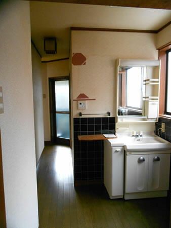 1959 5K House in Takaoka, Toyama with Garden and Parking - Thumbnail 3