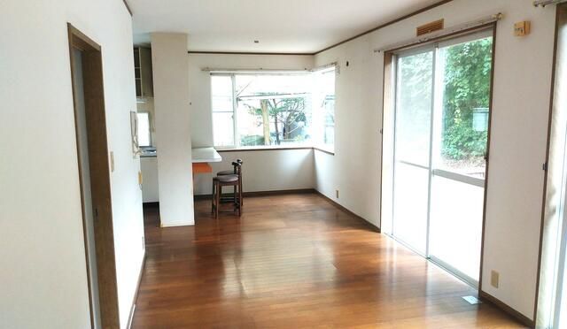 2LDK Detached House for Rent in Hayama, Kanagawa - Thumbnail 3
