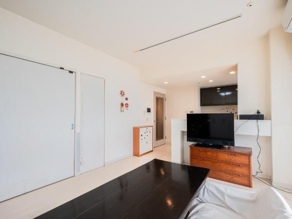 3LDK Apartment in Edogawa, Tokyo | First Scene Shin-Koiwa Riverfront - Thumbnail 3