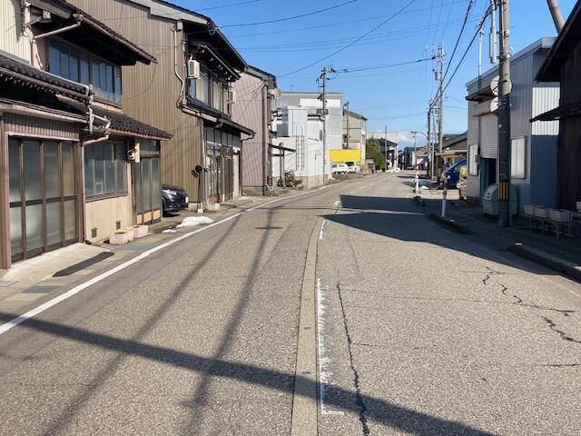153 sqm Land for Sale in Takaoka City, Toyama - Thumbnail 3