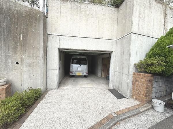 4LDK Detached House for Sale in Yokohama Minami Ward - Thumbnail 3