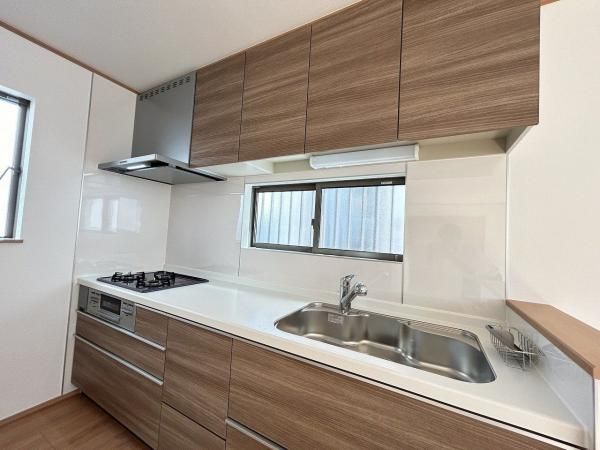 New 4LDK House for Sale in Yokohama's Ibukino, Kanagawa - Thumbnail 2