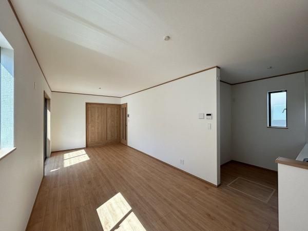 New 4LDK House for Sale in Yokohama's Ibukino, Kanagawa - Thumbnail 3