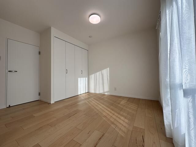 3LDK Apartment for Sale in Chiba City's Mihama Ward - Thumbnail 4
